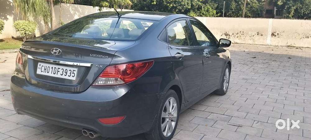Hyundai Verna 1.6 Fluidic Vtvt S (o) At, 2011, Petrol