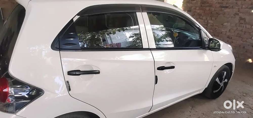 Honda Brio 2013 Petrol Well Maintained