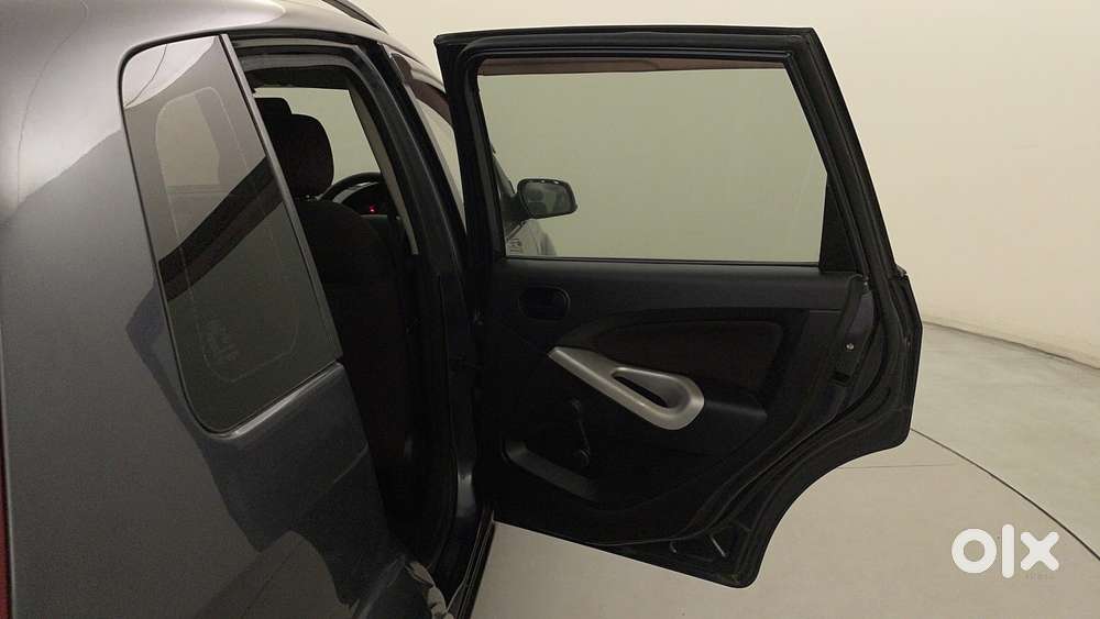 Ford Figo 2010-2012 Petrol Zxi, 2011, Petrol