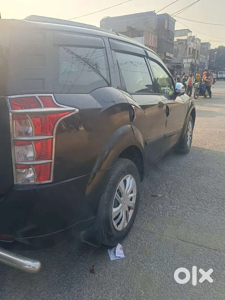 Mahindra Xuv500 2015