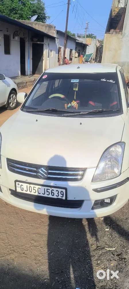 मेरी गाड़ी में कोही भी काम नही हे मुझे पैसे की जरूरत हे इस लिए बेचनाहे