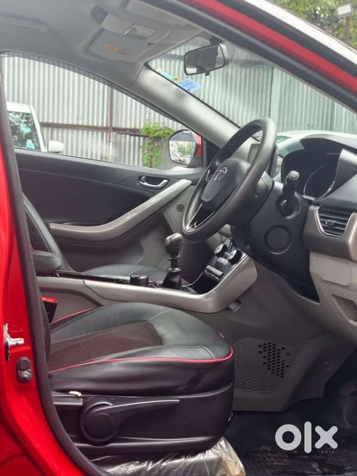 Tata Nexon 1.2 Revotron Xza Plus, 2019, Petrol