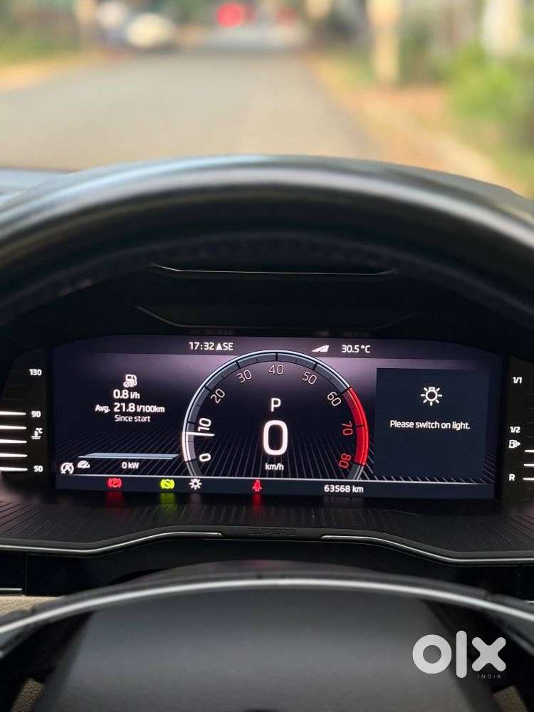 Skoda Superb 2.0 L&k Tsi At, 2022, Petrol