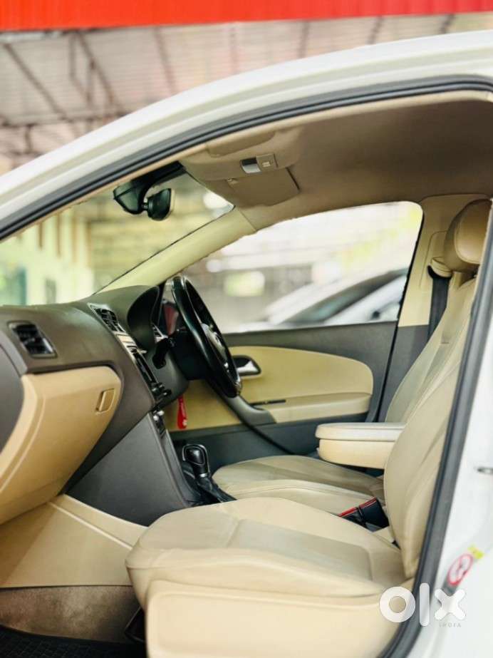 Volkswagen Vento 1.2l Tsi Highline Plus At Petrol, 2017, Petrol