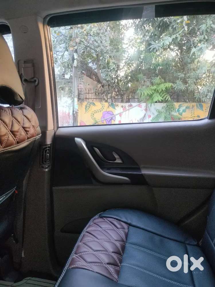 Mahindra Xuv500 2015 Diesel Top Model