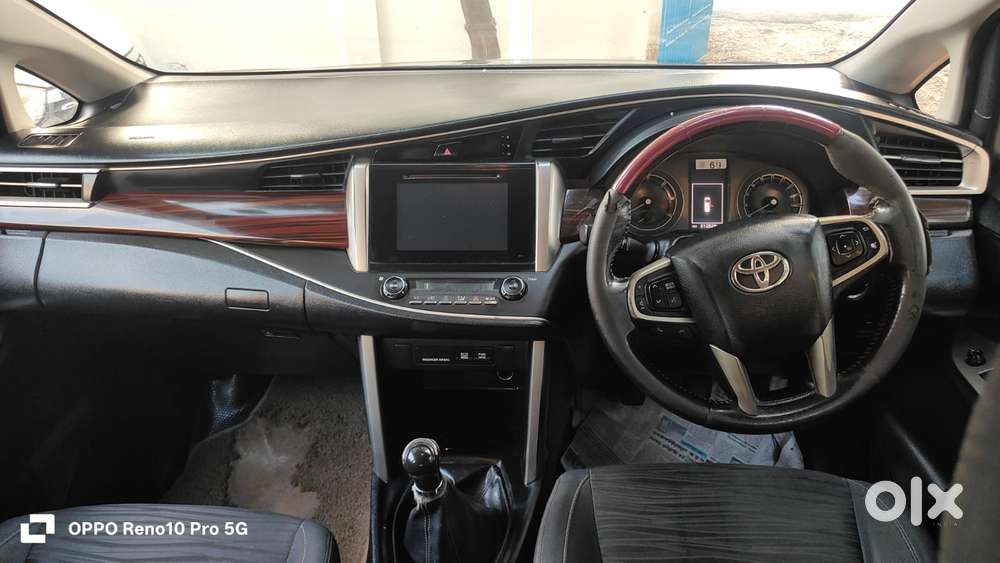 Toyota Innova Crysta 2.4 V 7 Str, 2017, Diesel
