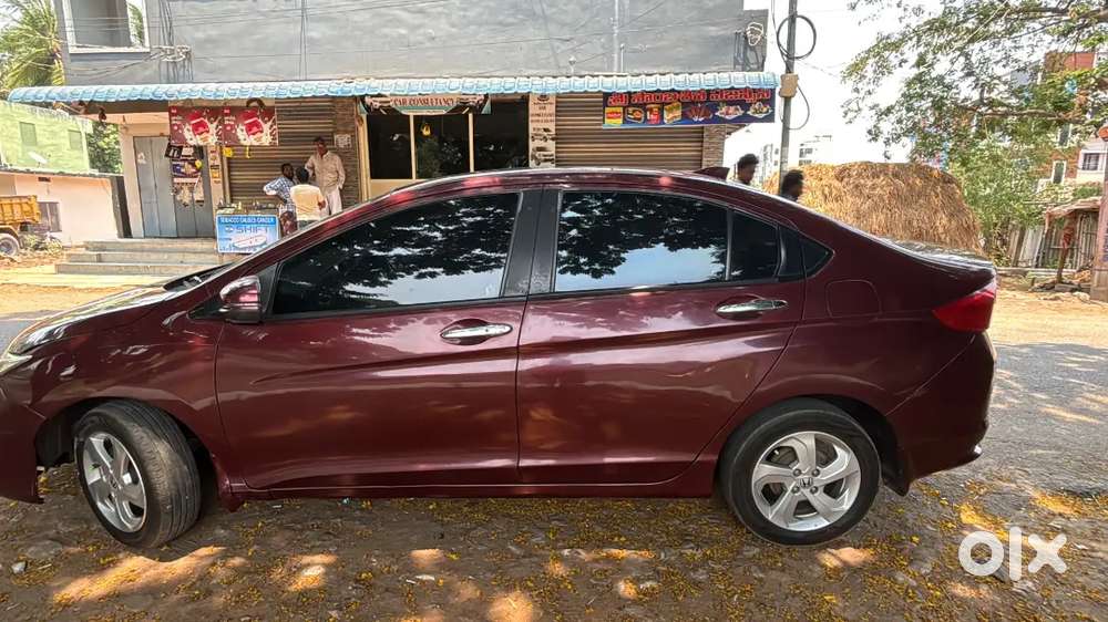 Honda City Diesel Manual 2015 Sunroof Vehicle