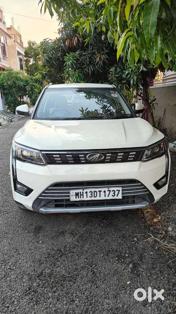 Mahindra Xuv300 2021 Petrol Well Maintained
