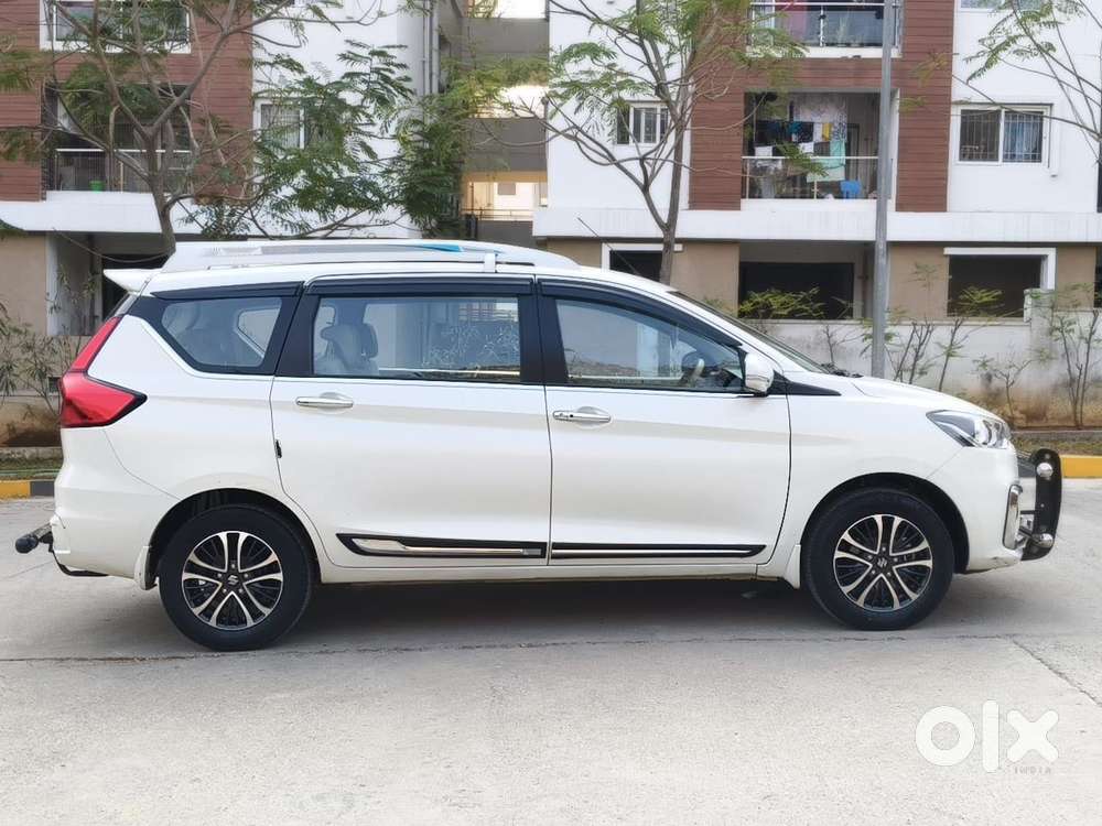 Maruti Suzuki Ertiga 1.5 Zxi Plus Shvs, 2022, Petrol