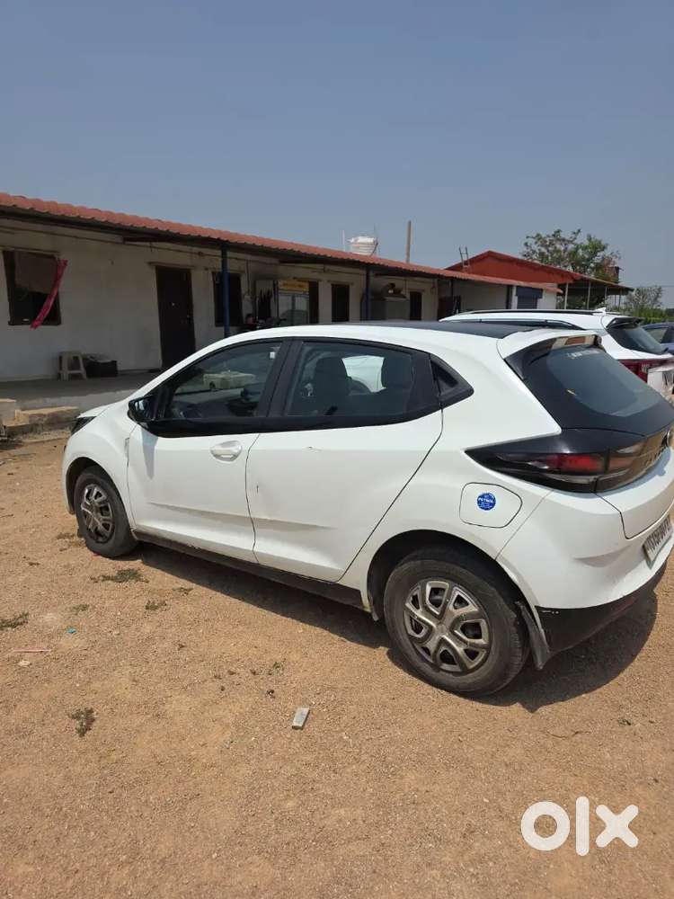 Tata Altroz 2021 Petrol Well Maintained