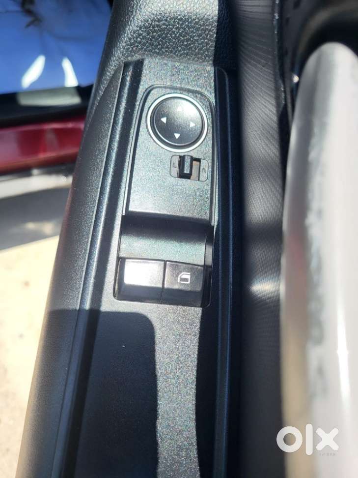 Kia Sonet Hte G, 2023, Petrol
