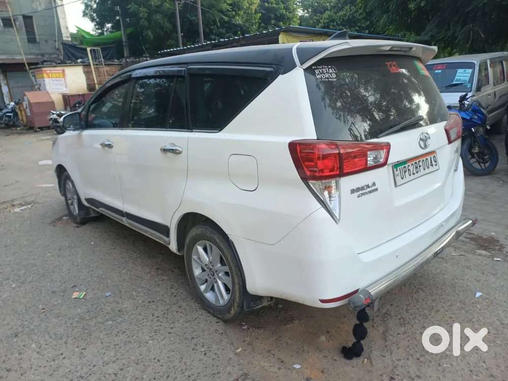 Toyota Innova Crysta 2.4 G Mt 7 Str, 2017, Diesel