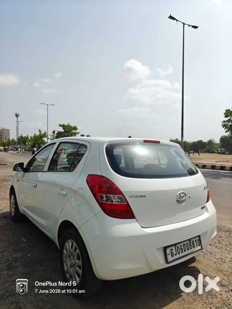 Hyundai I20 Magna 1.2 Mt, 2010, Petrol