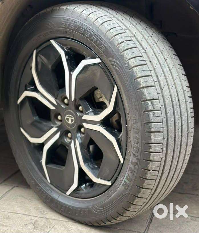 Tata Curvv, 2025, Petrol