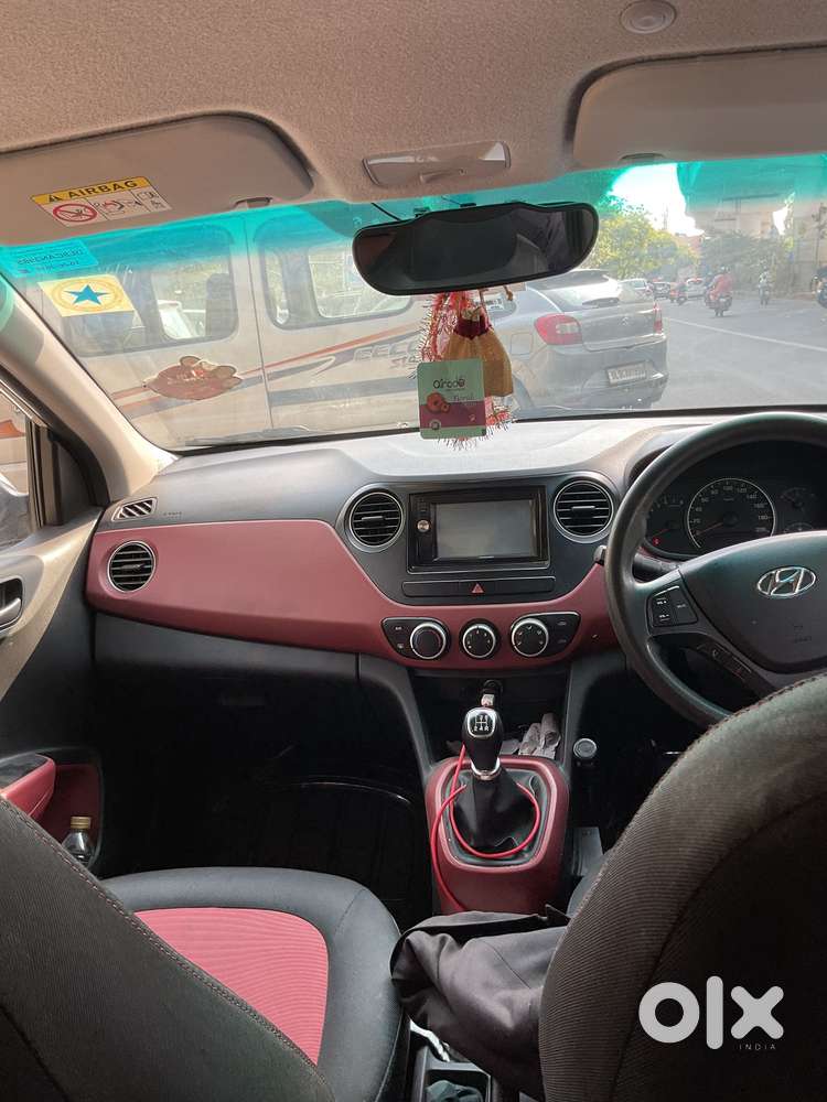 Hyundai I10 Sportz, 2016, Petrol