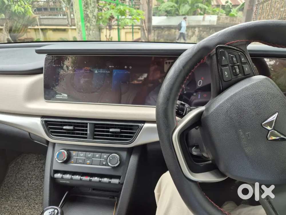 Mahindra Xuv700 Petrol 2024