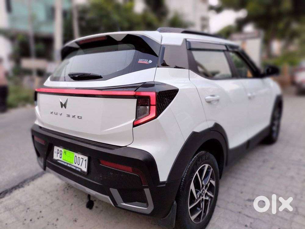 Mahindra Xuv 3xo Ax5 Ds Mt, 2024, Diesel