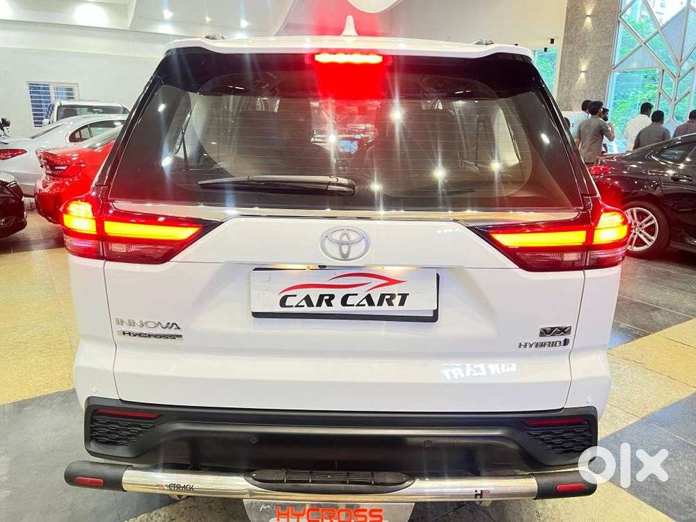 Toyota Innova Hycross 2.0 Vx Hybrid 7 Str, 2023, Petrol