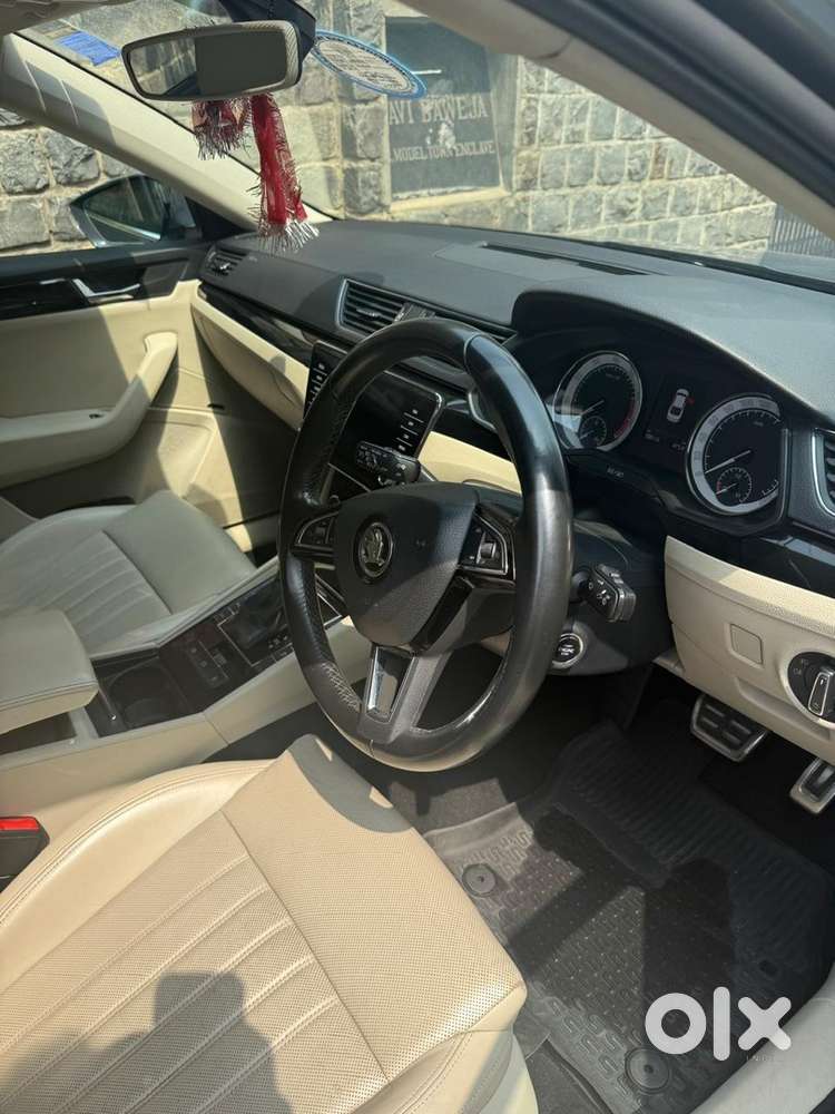 Skoda Superb 2020 L&k