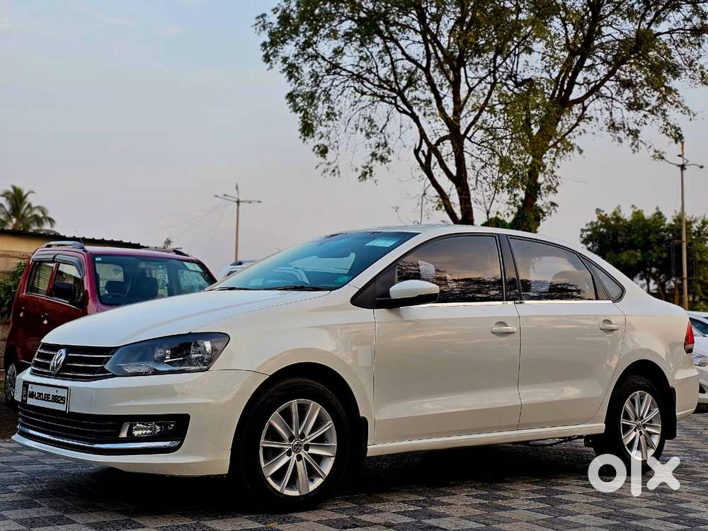 Volkswagen Vento Celeste 1.6 Highline, 2017, Petrol