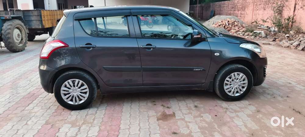 Maruti Suzuki Swift Lxi Option Sp Limited Edition, 2016, Cng & Hybri..
