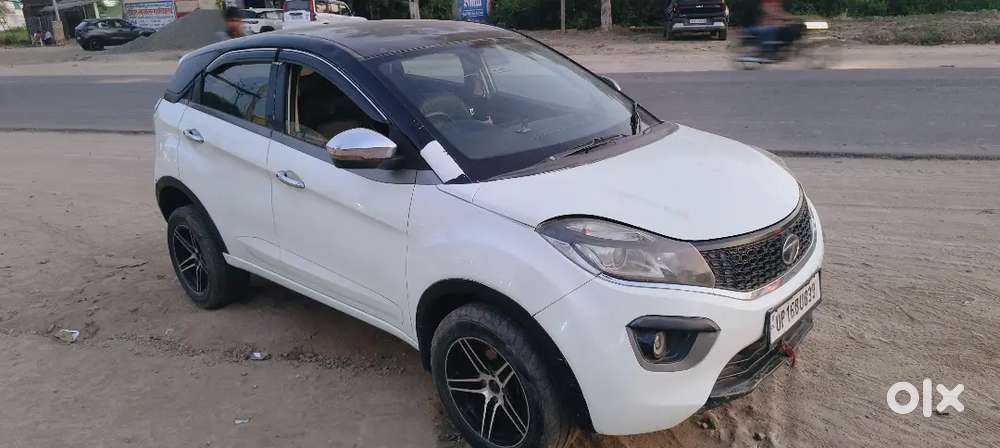 Nexon New Condition Arjent Sell 3.60 L