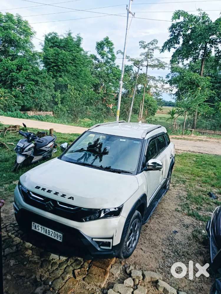 Maruti Suzuki Brezza Vxi 2024