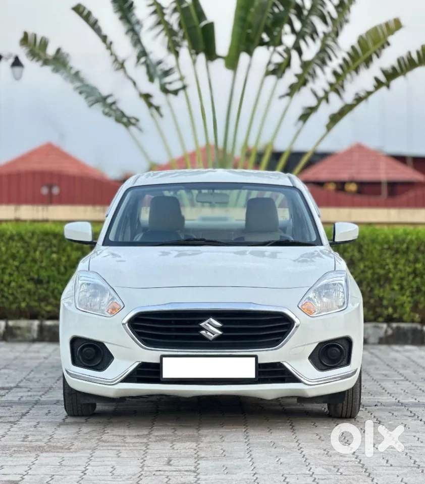 Maruti Suzuki Swift Dzire Amt Vxi, 2017, Petrol