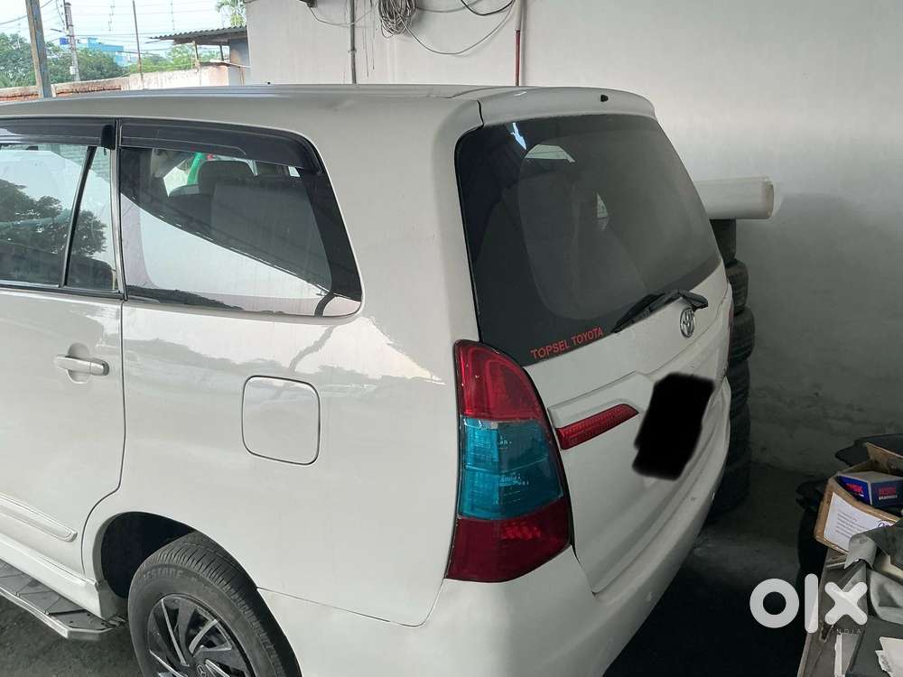 Toyota Innova 2.5 G (diesel) 8 Seater, 2016, Diesel