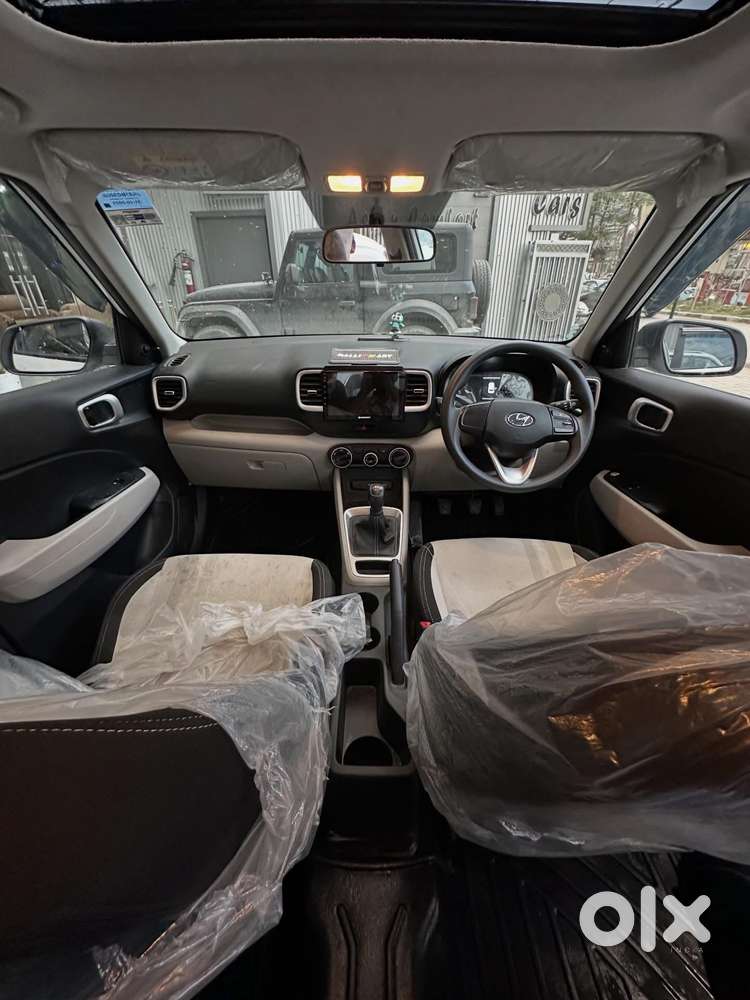 Hyundai Venue E 1.2 Petrol, 2025, Petrol