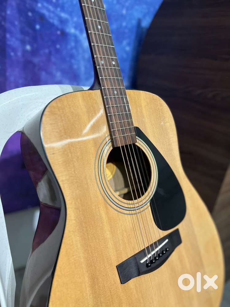 Yamaha F310 in mint condition for 9k only