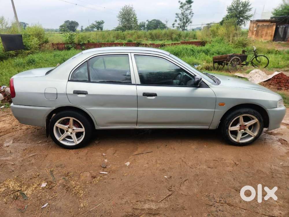 Mitsubishi Lancer 2002 Car
