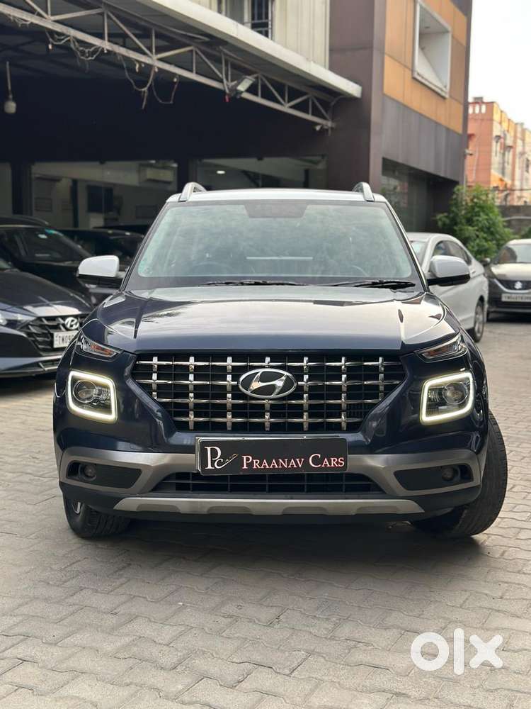 Hyundai Venue Sx Dual Tone, 2019, Petrol