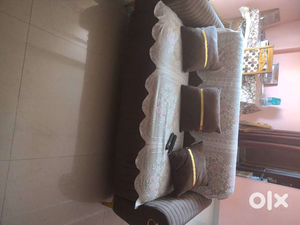 Sofa set  and dinning table for sale