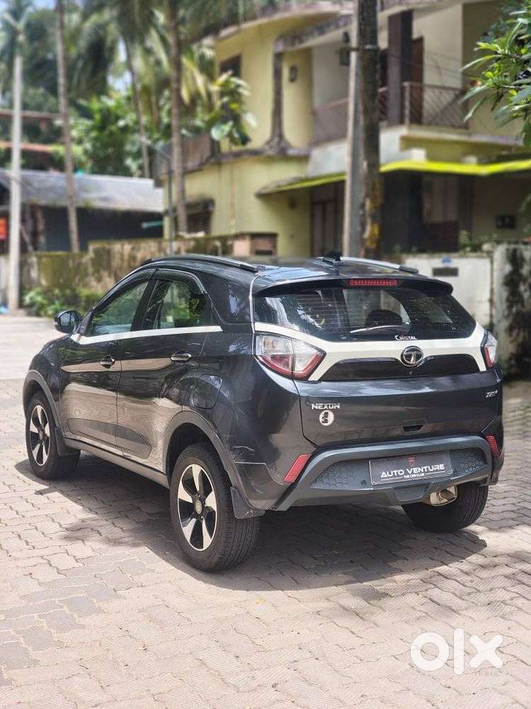 Tata Nexon 1.2 Revotron Xza Plus, 2018, Petrol
