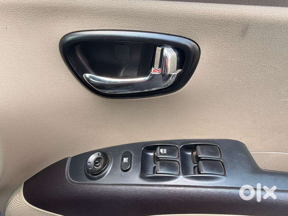 Hyundai I10 Sportz, 2012, Petrol
