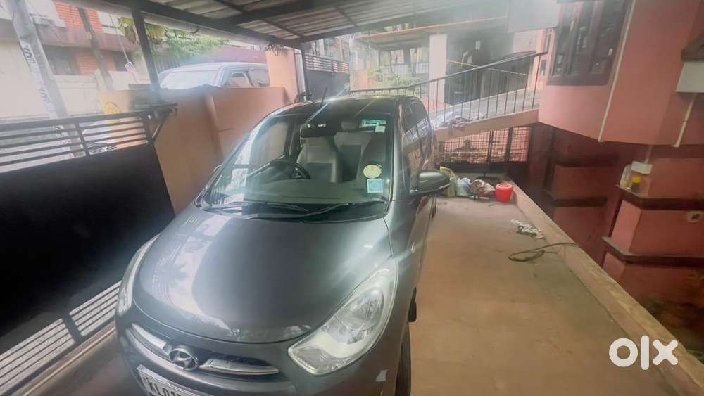 Hyundai I10 2011 Petrol 56800 Km Driven