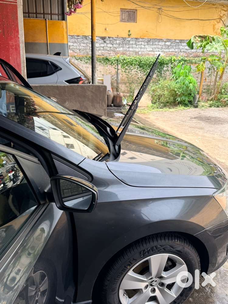 Skoda Rapid Tsi Petrol 2021