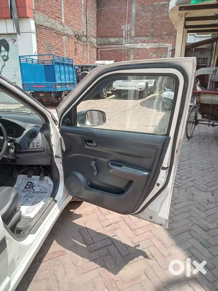 Maruti Suzuki Swift Dzire 2016 Urgent Sell Krni Hai