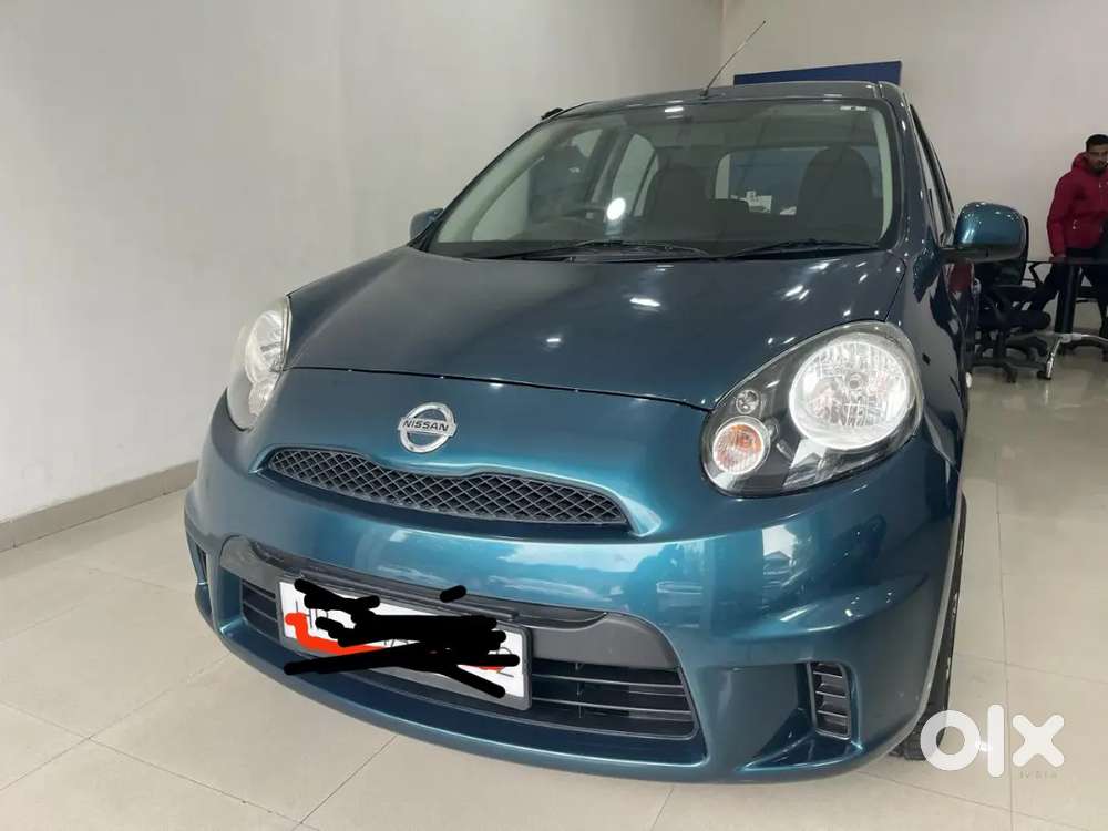 Automatic key Power window Power steering Tyre 90 Car bilkul ok Cars