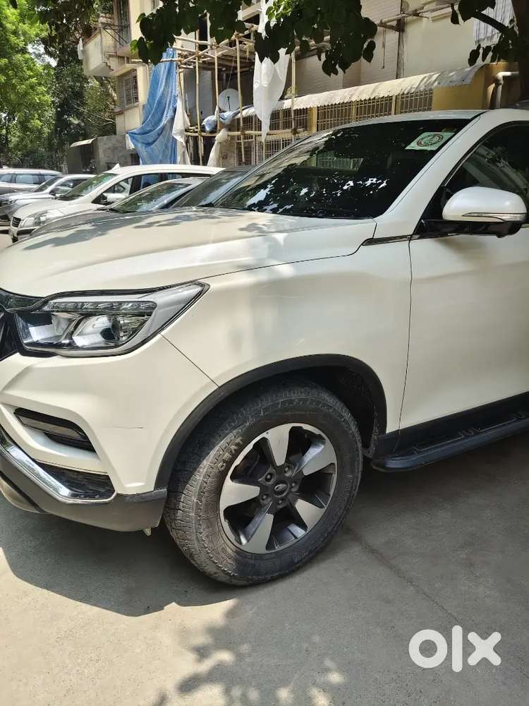 Mahindra Alturas G4 2019