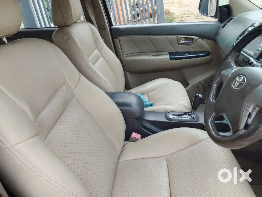 Toyota Fortuner Diesel 2012