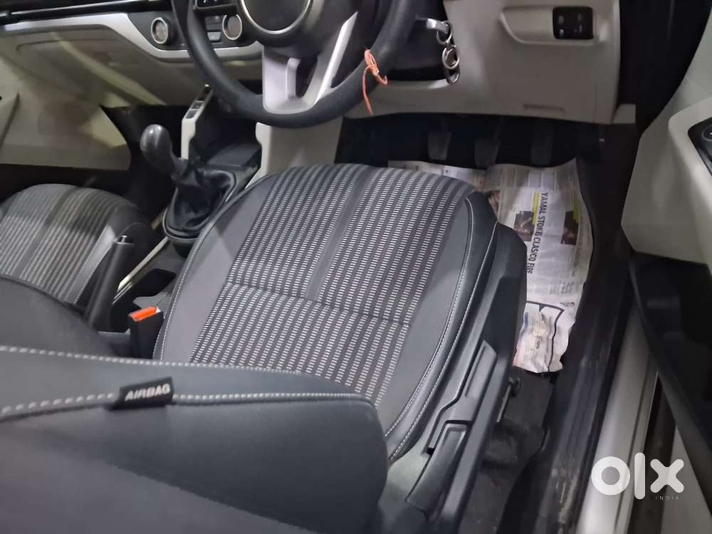 Kia Carens Petrol 2024