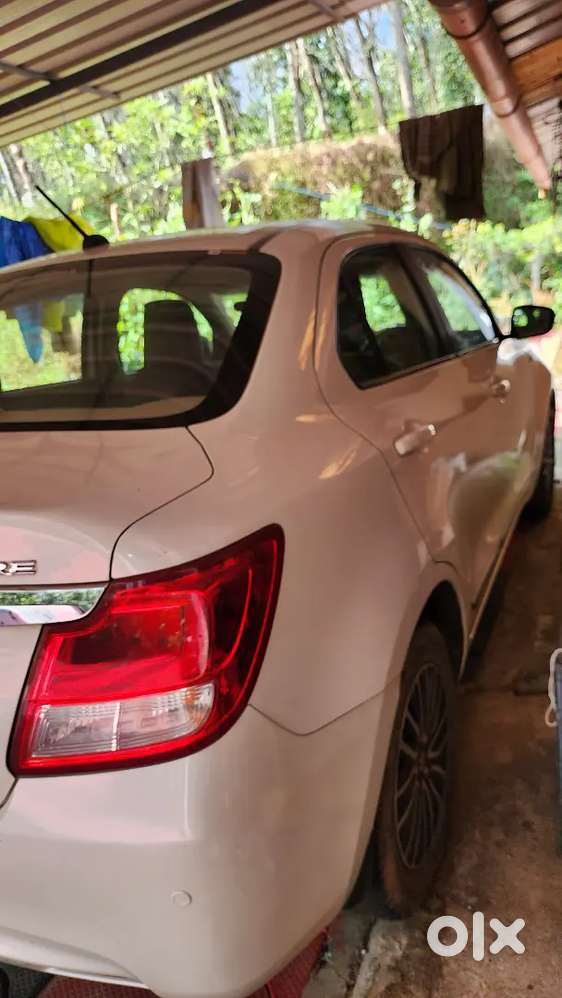Maruti Suzuki Dzire 2017 Petrol Well Maintained