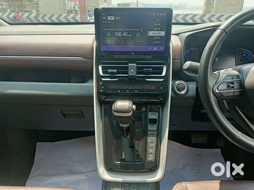Toyota Innova Hycross 2.0 Zx Hybrid 7 Str, 2024, Petrol