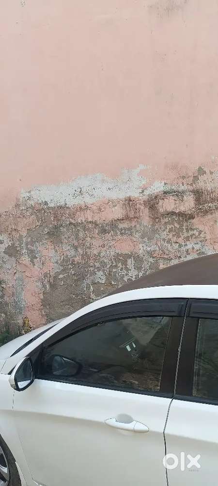 Hyundai Verna 2012 Petrol Well Maintained