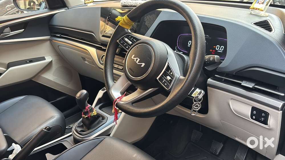 Kia Carens Petrol Manual 2025