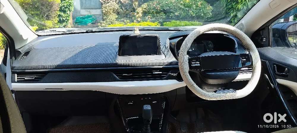 Tata Nexon 2025 Petrol Manual