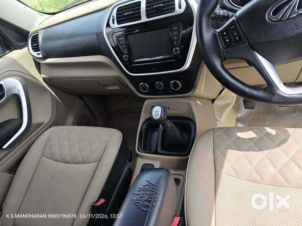 Mahindra Tuv 300 T10, 2018, Diesel
