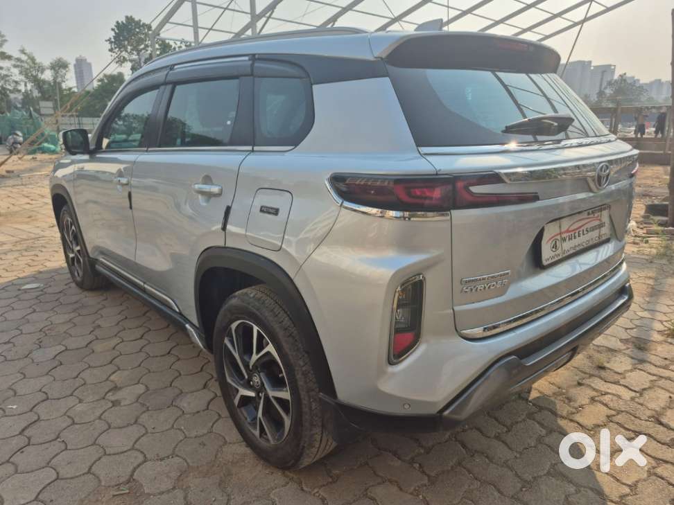 Toyota Urban Cruiser Hyryder 1.5 V Hybrid, 2023, Petrol